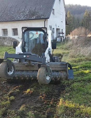 Bobcat T 770 pudni-freza-rekultivace-cesty-2